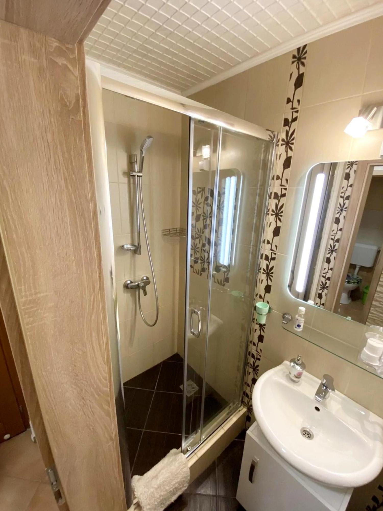 Bambusz Apartman Гюла Екстериор снимка